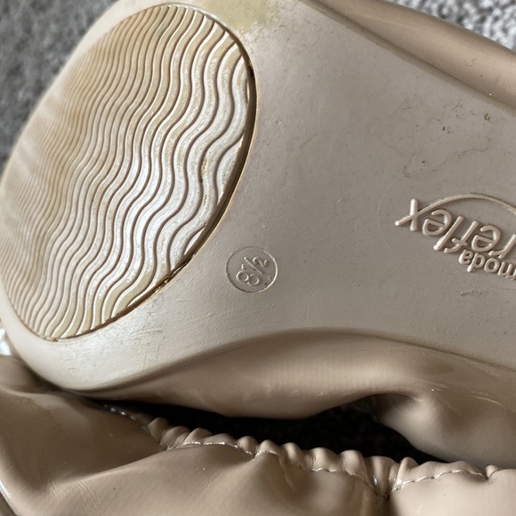 Moss Reflex Shoes SIZE 8.5 - Picture 4 of 5